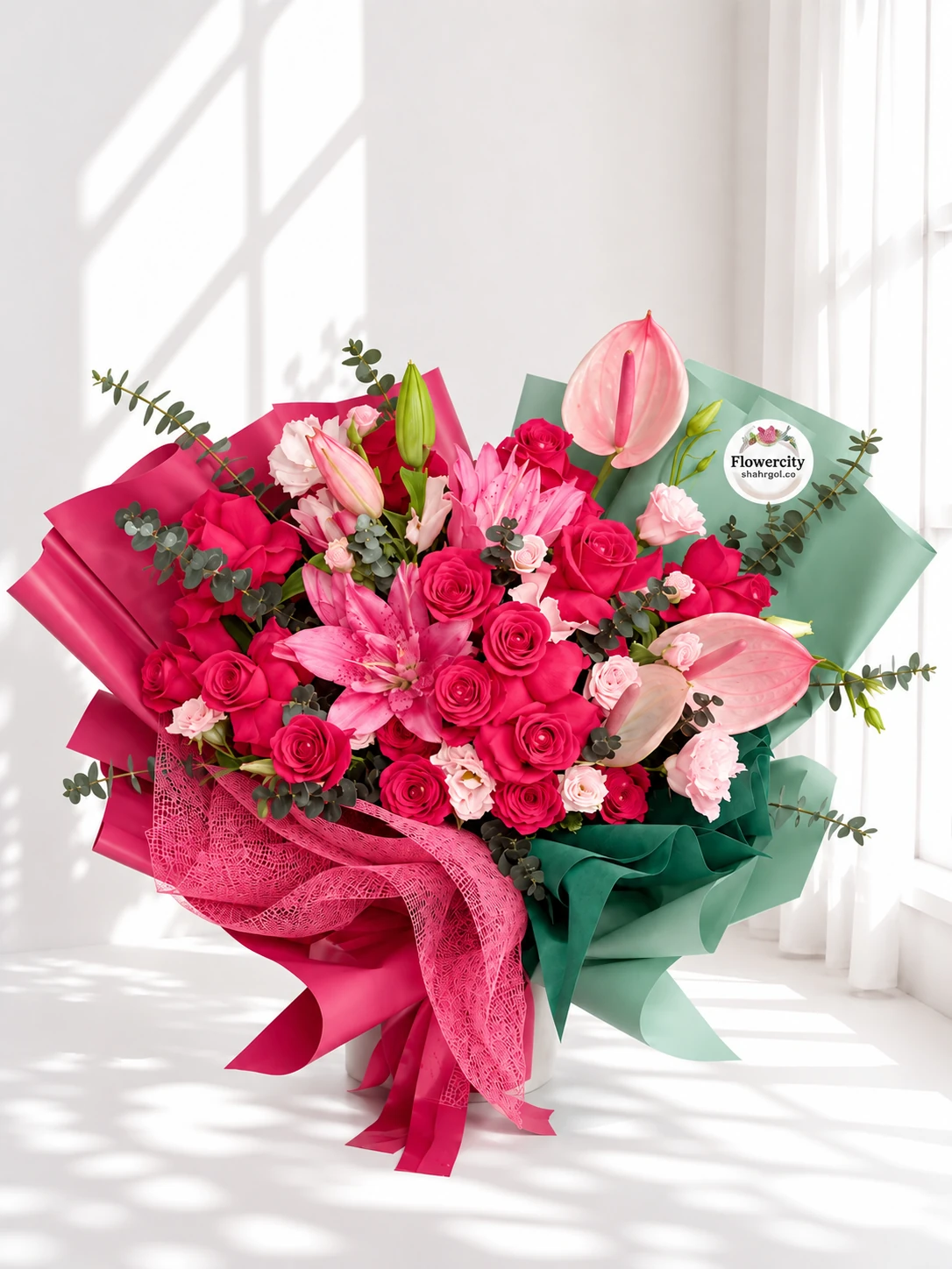 shahrgol.co-varona-luxury-flower-bouquet دسته گل ورونا صورتی لوکس شهرگل